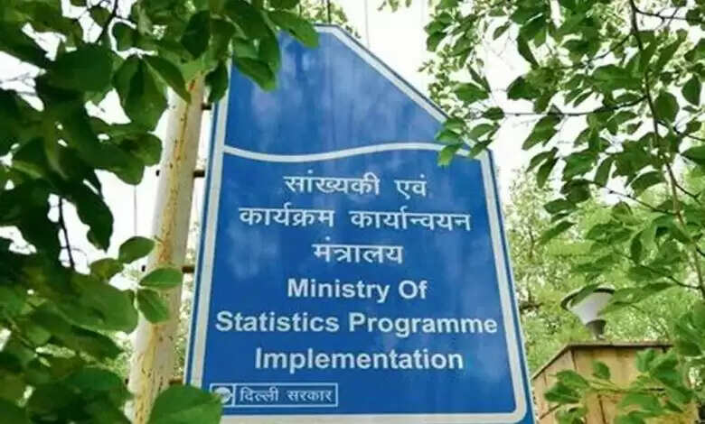 केंद्र सरकार ने कहा- पहली मासिक डेटा सीरीज ने अप्रैल में बेरोजगारी दर 5.1 प्रतिशत रहने का लगाया अनुमान