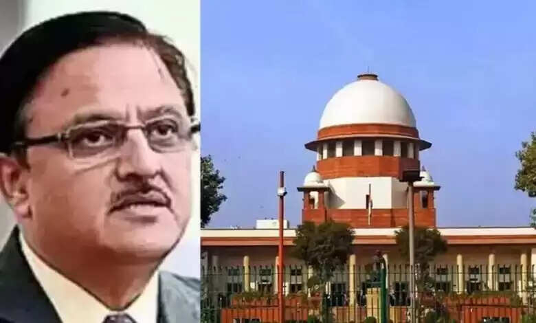 आखिरी दिन भी सुनाए 11 फैसले, एक दिन पहले हुई मां की मौत, SC जज अभय ओका ने तोड़ी परंपरा