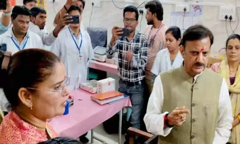 टेली-मेडिसिन से विशेषज्ञ स्वास्थ्य सेवा करायें उपलब्ध : उप मुख्यमंत्री शुक्ल