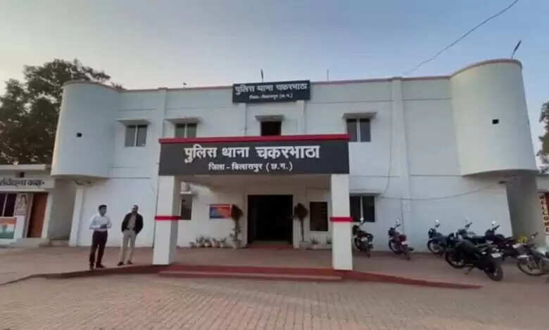 समझौते के लिए पहुंचा इंजीनियर पति, पत्नी ने कहा- पहले ईसाई धर्म अपनाओ