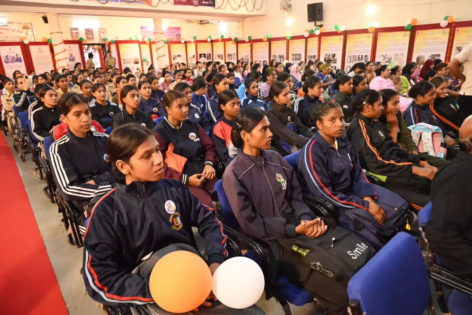 महापौर मालती राय ने ‘हर घर तिरंगा’ और ‘विभाजन विभीषिका स्मृति दिवस’ पर आधारित चित्र प्रदर्शनी का किया उद्घाटन