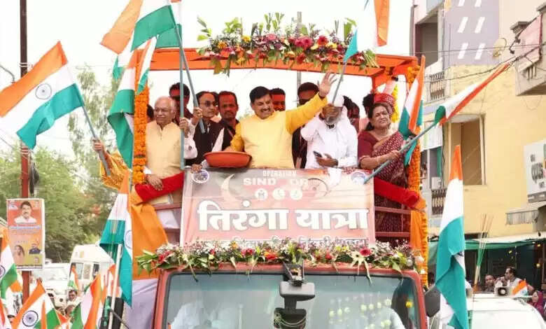 सिवनी मालवा में भारत के वीर सैनिकों के सम्मान में निकली तिरंगा यात्रा