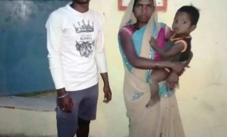 बिरहोर परिवार की 3 महिलाओं को मिल रहा है महतारी वंदन का लाभ, घर के मुखिया को मिला पक्का आवास