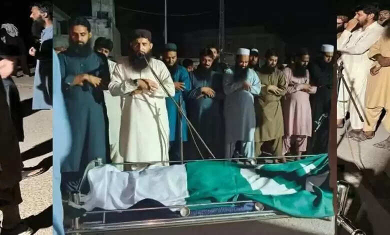 आतंकी सैफुल्लाह का पाकिस्तानी झंडे में निकला जनाजा, पहलगाम हमले के बाद ISI ने किया था अंडरग्राउंड