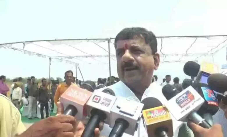 सांसद अलोक शर्मा ने दावा किया कि, देश में लव जिहाद के लिए ट्रेनिंग इंस्टीट्यूट चल रहे