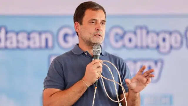 पहले से बने मत्स्य पालन मंत्रालय की मांग कर घिरे राहुल गांधी, विभाग संभालने वाले गिरिराज सिंह ने कसा तंज
