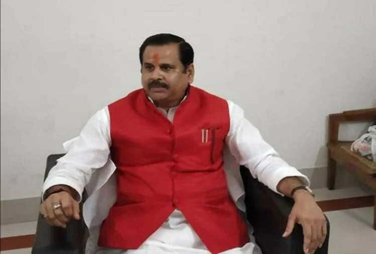 नमामि गंगे परियोजनाओं को 15 जून तक किया जाए पूरा
