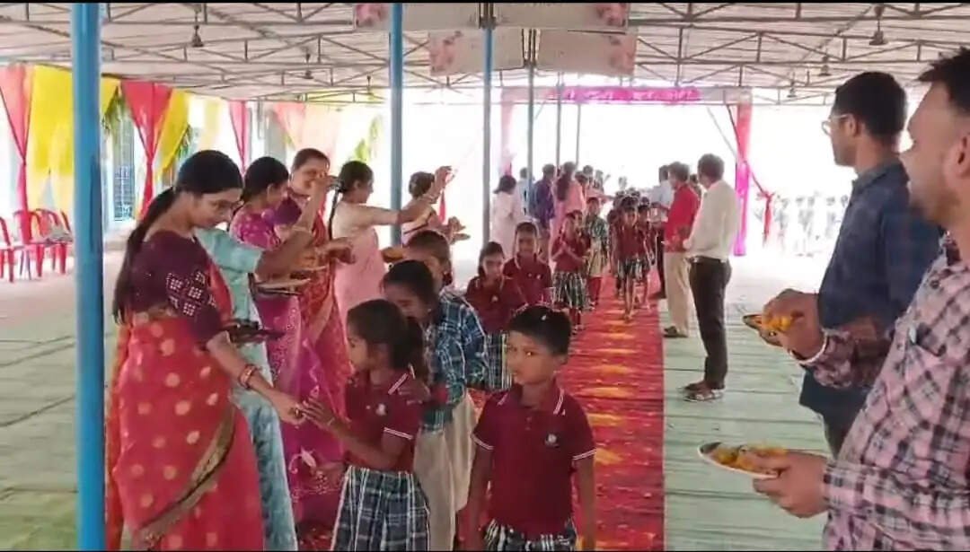 स्कूल चले हम 2025 का हुआ शुभारंभ, गोटेगांव के सी एम राइज विद्यालय पहुंचे गोटेगांव विधायक एवं मणिनागेंद्र सिंह फाउंडेशन के सचिव इंजीनियर सरदार सिंह पटेल